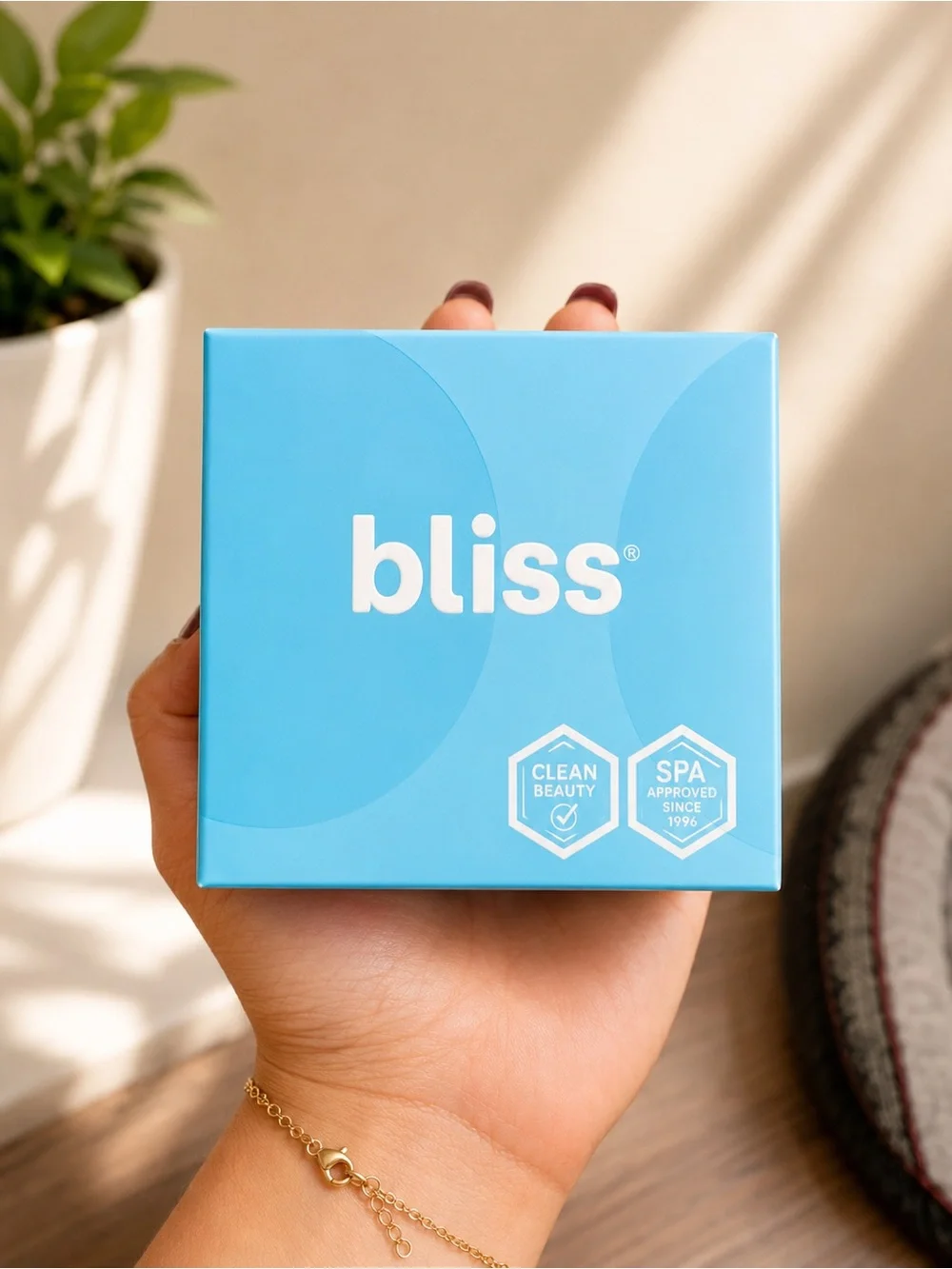 Bliss Hydrating Daily Facial Moisturizer with Hyaluronic Acid 1.69 oz NWT